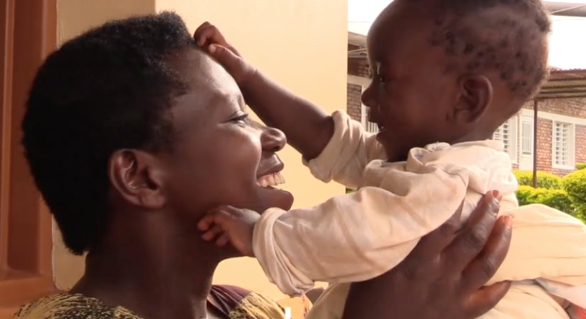Mother and daughter kissing, Kenya copyright © TheFairstart Foundation