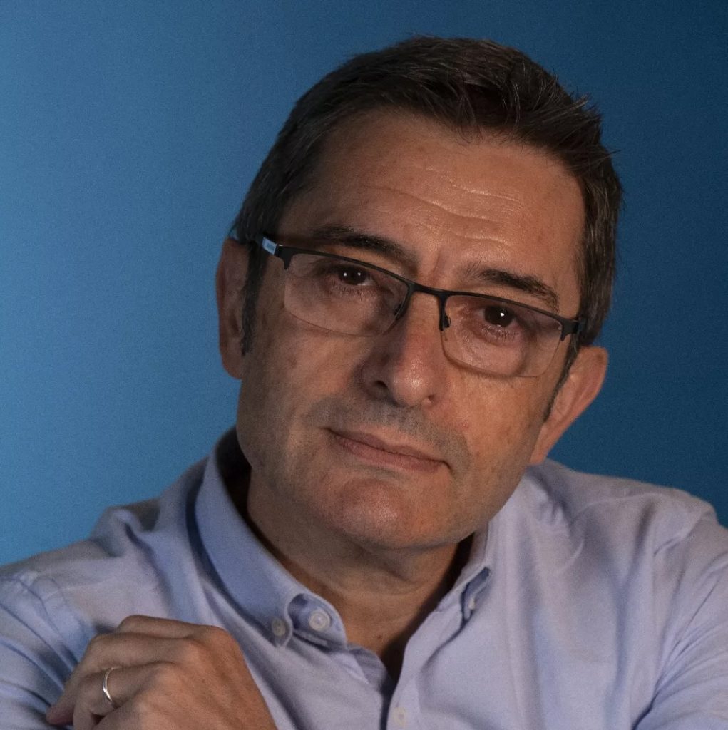 Dr Victor Aguayo
